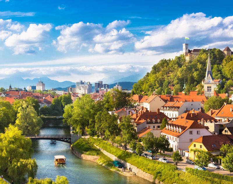 تكلفة السفر الى سلوفينيا لشخصين