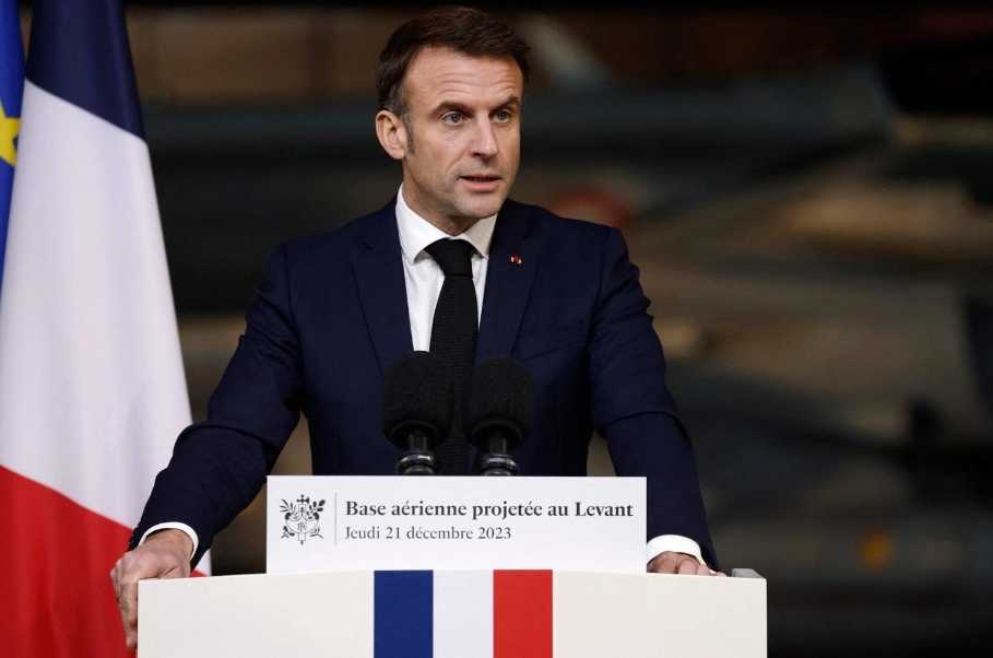 إيمانويل ماكرون: تسريع التحول البيئي ومكافحة الفقر إيمانويل ماكرون تسريع التحول البيئي ومكافحة الفقر