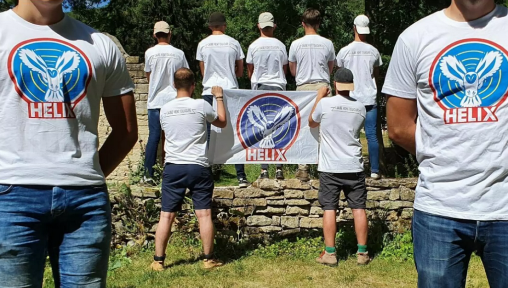 "الأجانب خارجاً" عمدة ديجون يحظر تجمعاً جديداً لليمين المتطرف