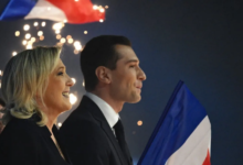 اليمين المتطرف الفرنسي يفوز في الجولة الأولى من الانتخابات الفرنسية الحاسمة