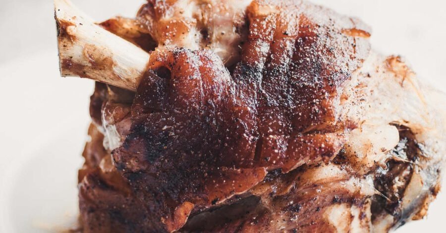 هاكس Haxe كوارع الخنزير المكرملة - اكلات تراثية في المانيا