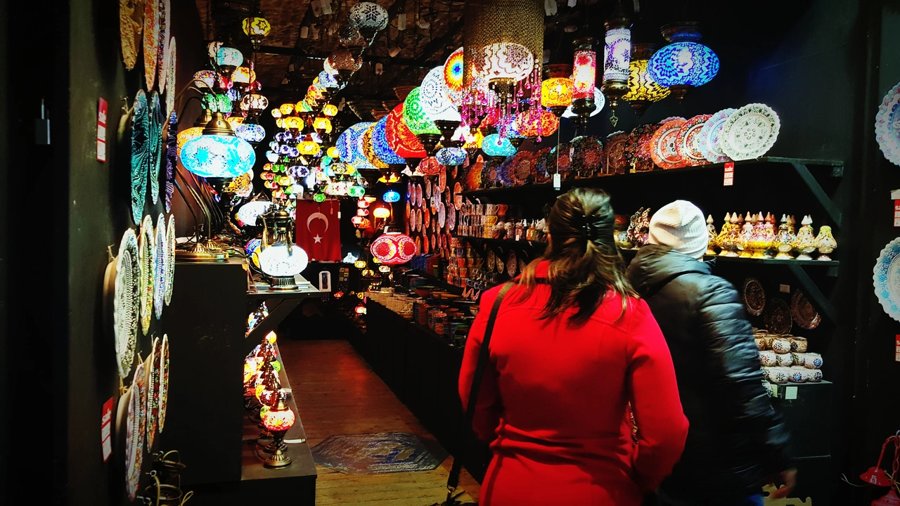 السوق المركزي في أضنة: أفضل الأسواق السياحية في تركيا