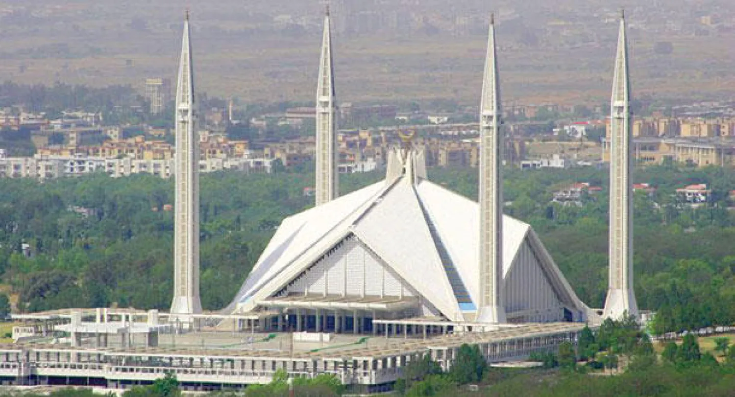 مسجد فيصل اكبر مسجد في العالم