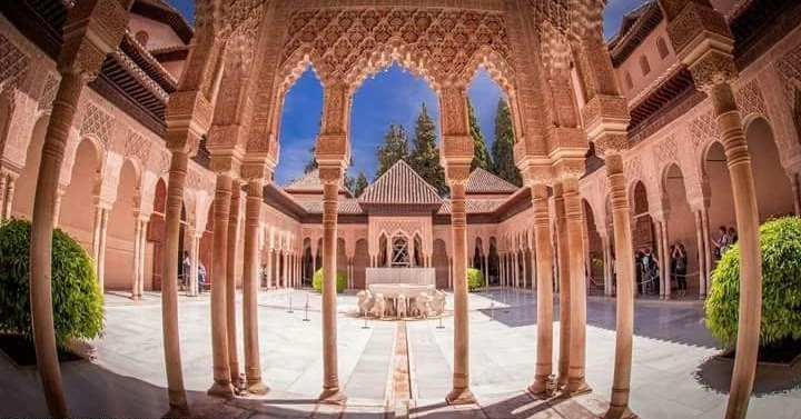 أجمل الأماكن في مدينة غرناطة