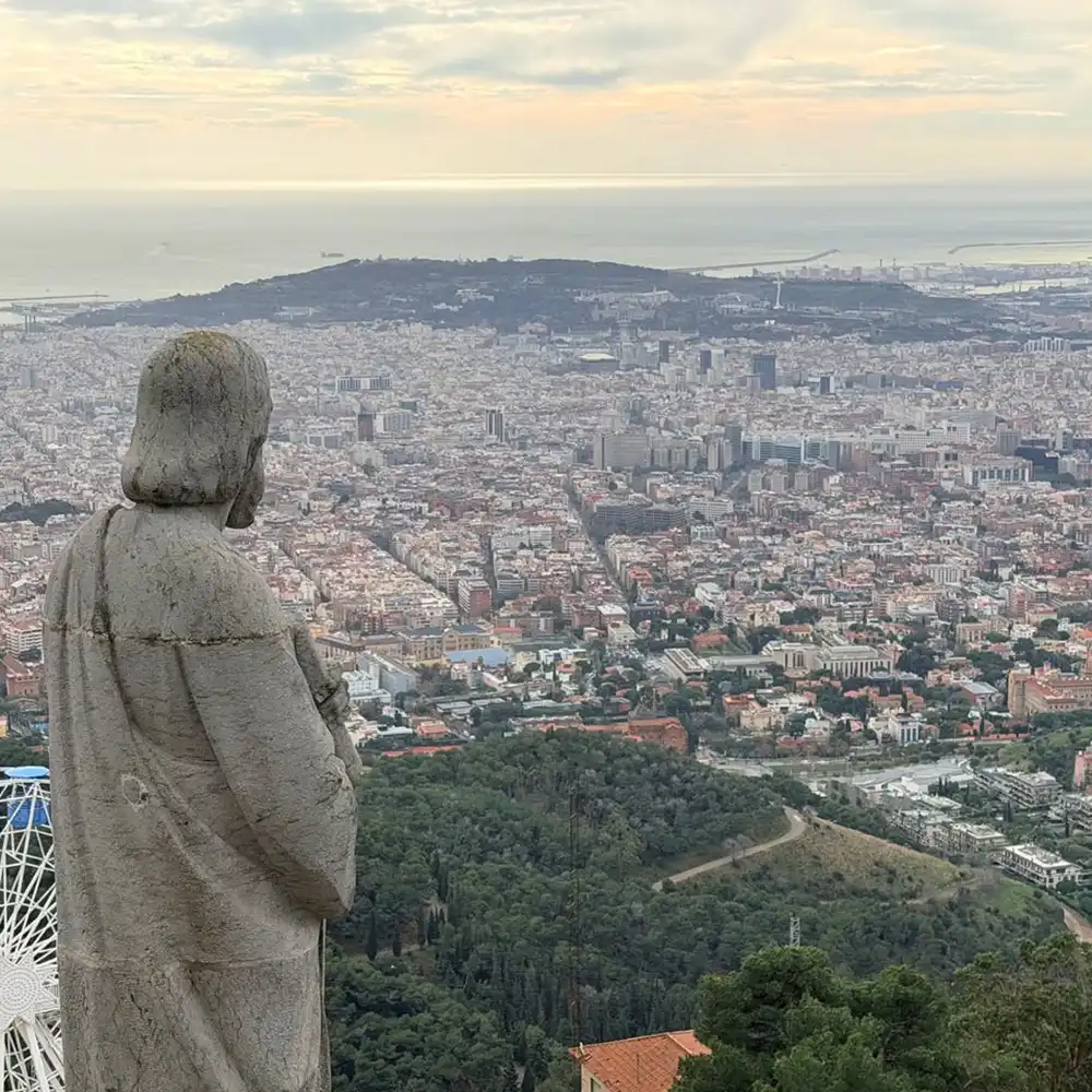 جبل تيبيدابو اماكن يجب زيارتها في برشلونة