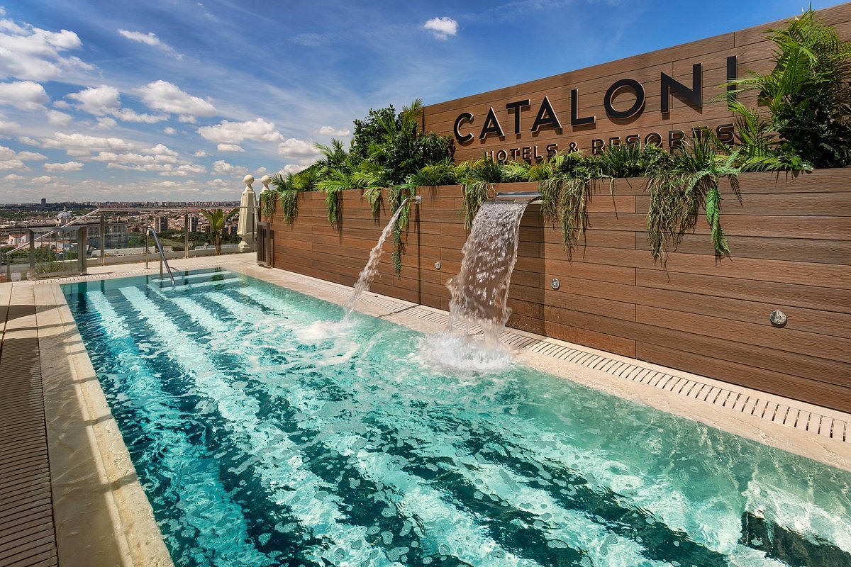 فنادق إسبانيا المطلة على البحر Catalonia Puerta del Mar