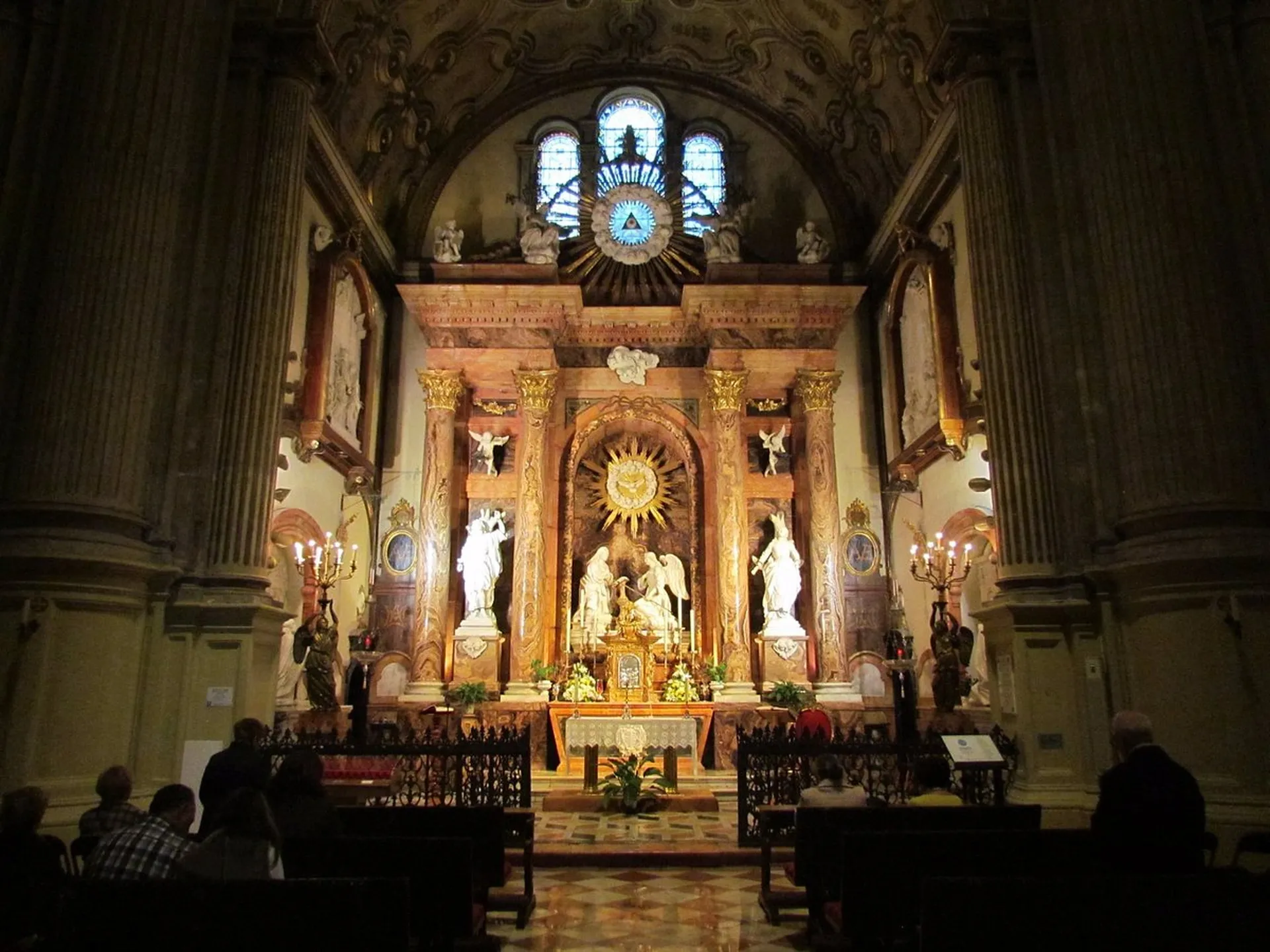 كاتدرائية Malaga Cathedral اماكن سياحية في ملقا اسبانيا