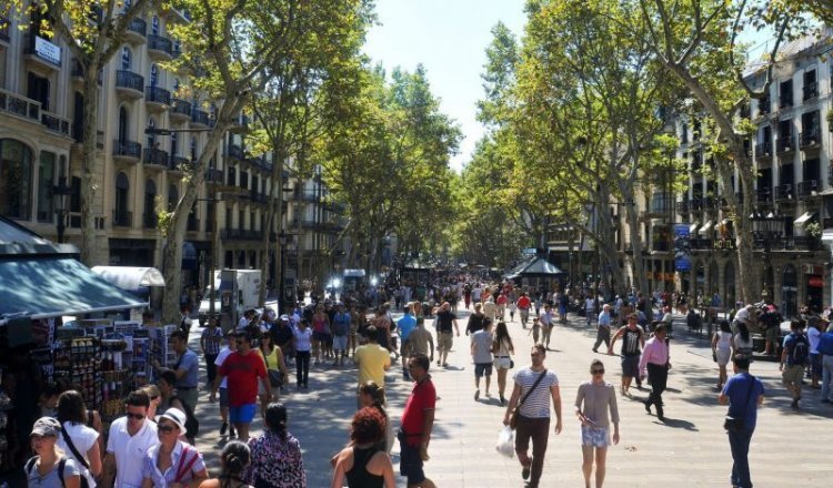 ما هو شارع العرب في برشلونة؟